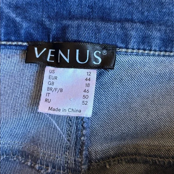 Venus Cropped jeans size 12 - Picture 5 of 10